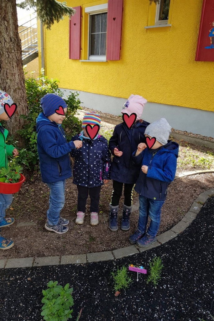 0bc6b00f 27b4 49df bb8c a94dabb429e8